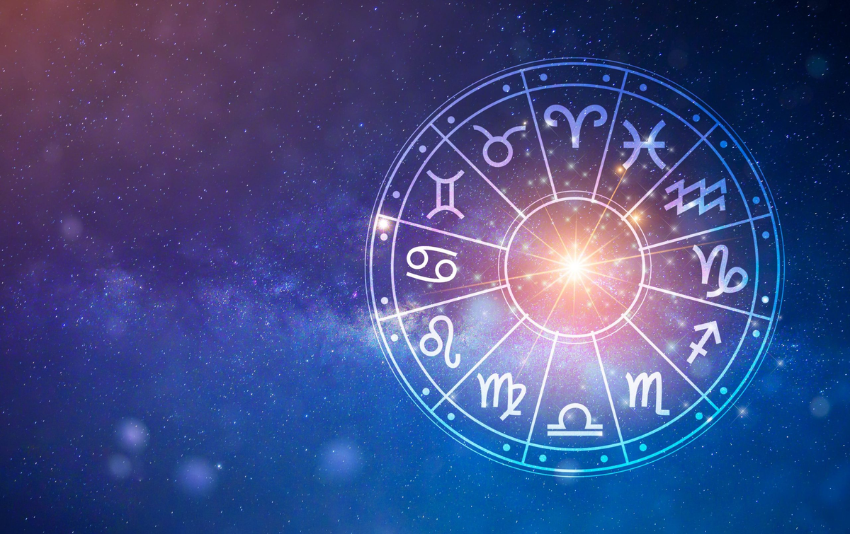Почему мы притягиваем к себе определенные знаки зодиака?