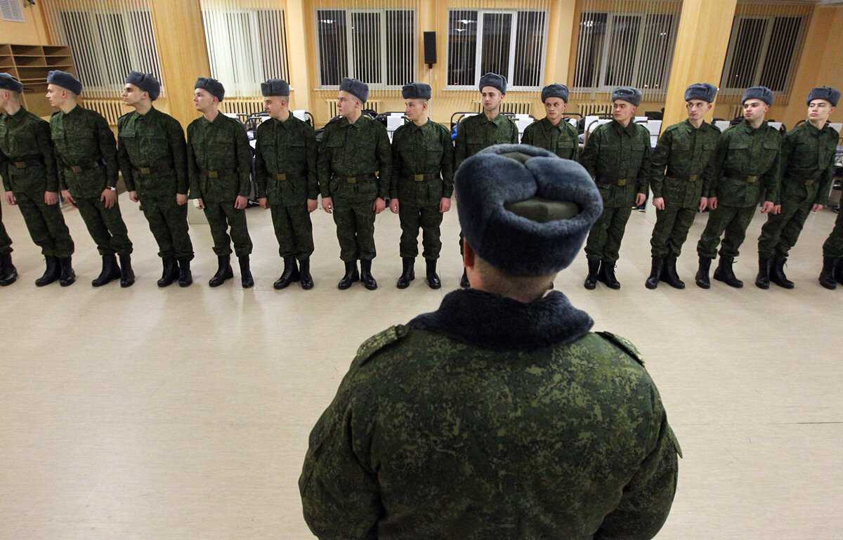 Вечерняя поверка в армии: история, особенности проведения